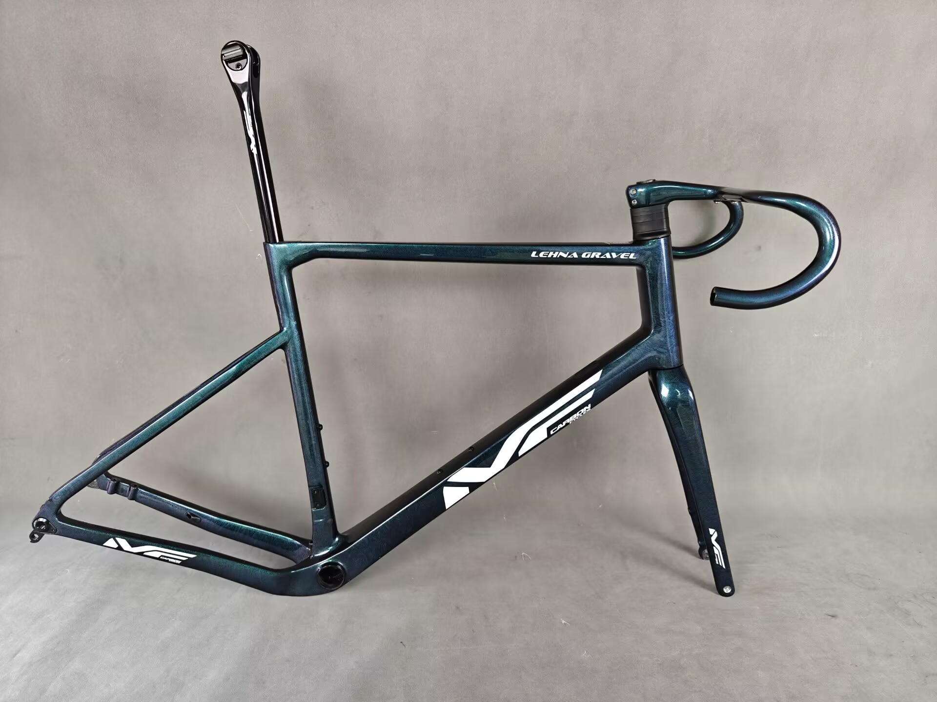 Kit Cadre LEHNA GRAVEL 2 – Occasion (Taille 58)  Coloris Caméléon Ice Crack • Très bon état • Cadre + Fourche + Tige de selle + Cintre - MF Carbon Cycles